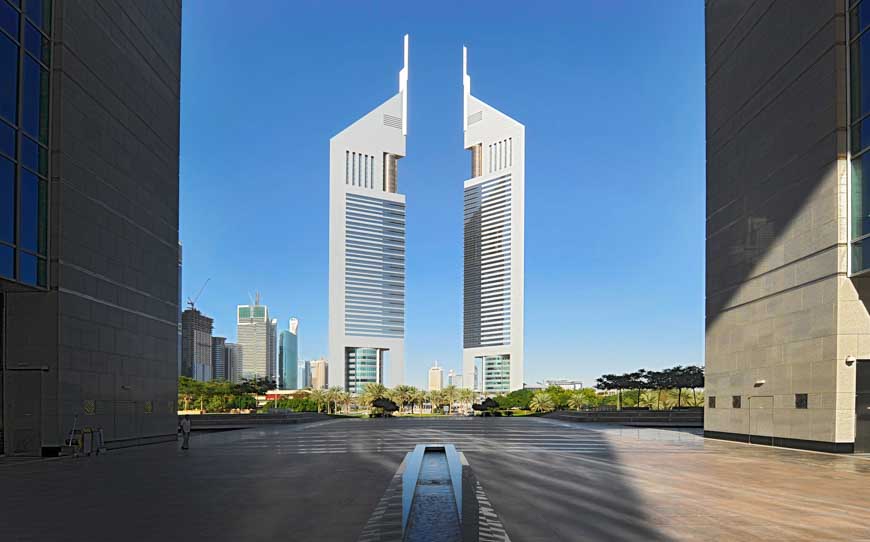 Jumeirah Emirates Towers - Bild kostenlos herunterladen bei archiscapes.de